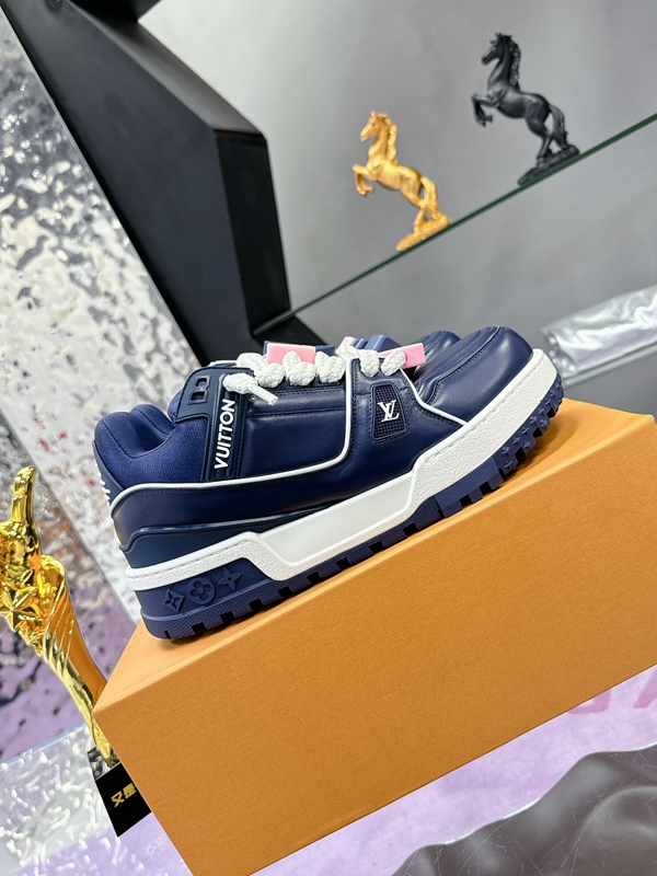 ルイヴィトン靴側面デザイン